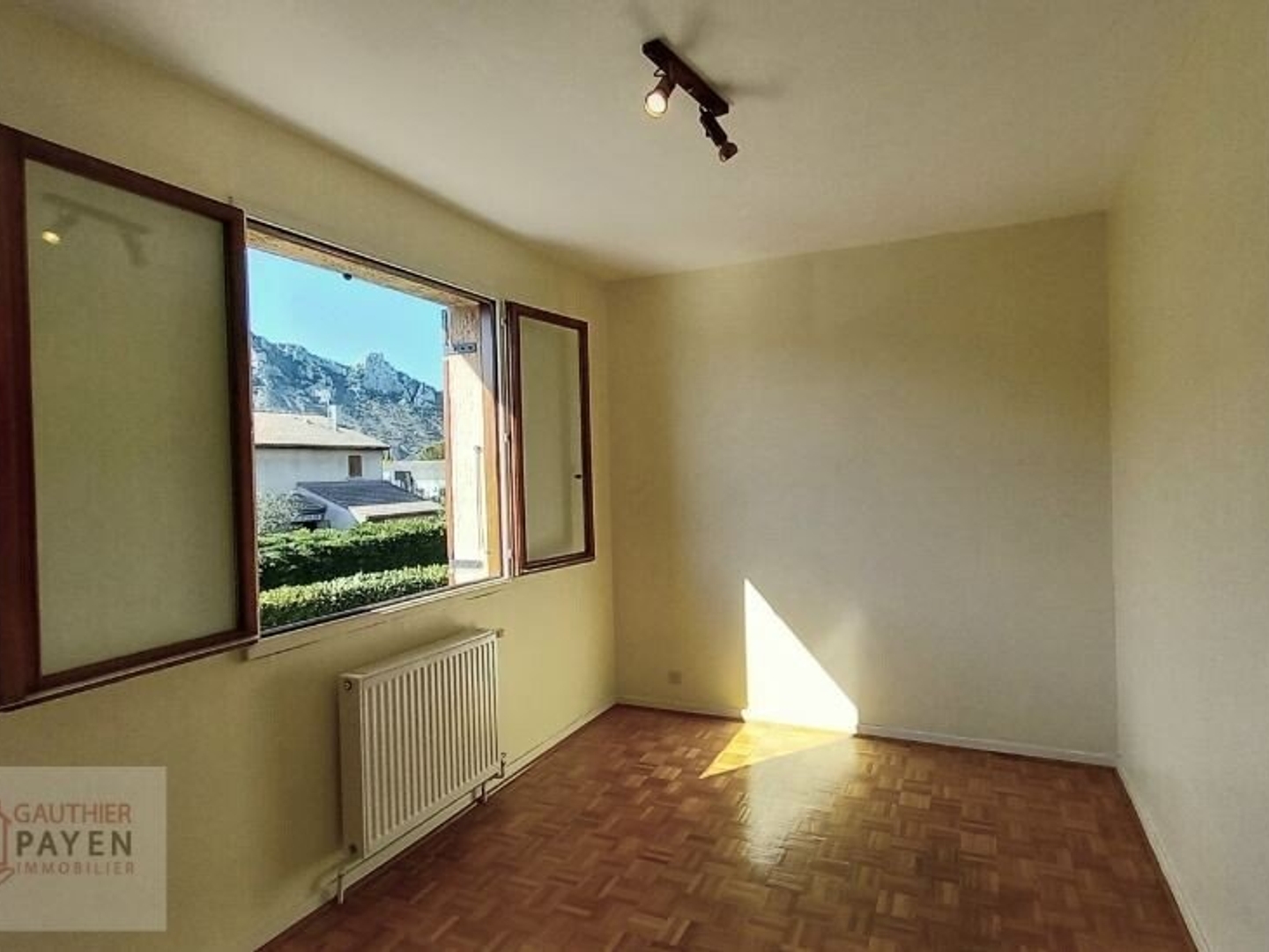Maison à vendre - 5 pièces - 105m2 - Guilherand-Granges (07500)