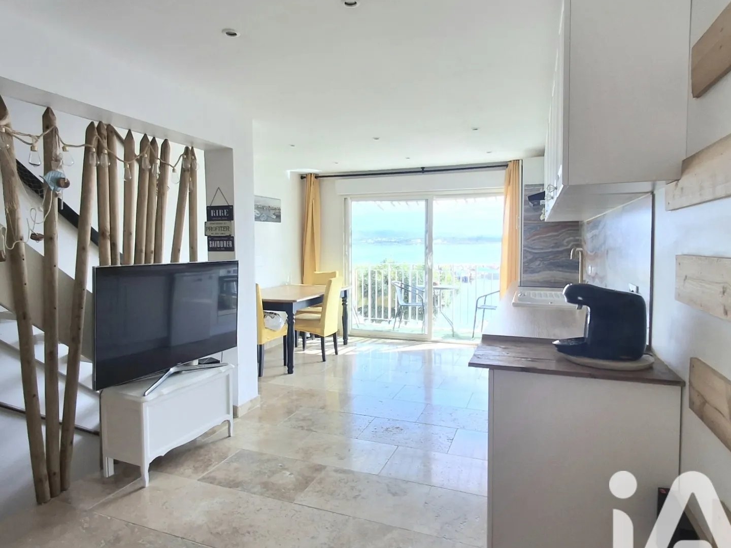 Locaux à vendre - 3 pièces - 76m2 - Sète (34200)