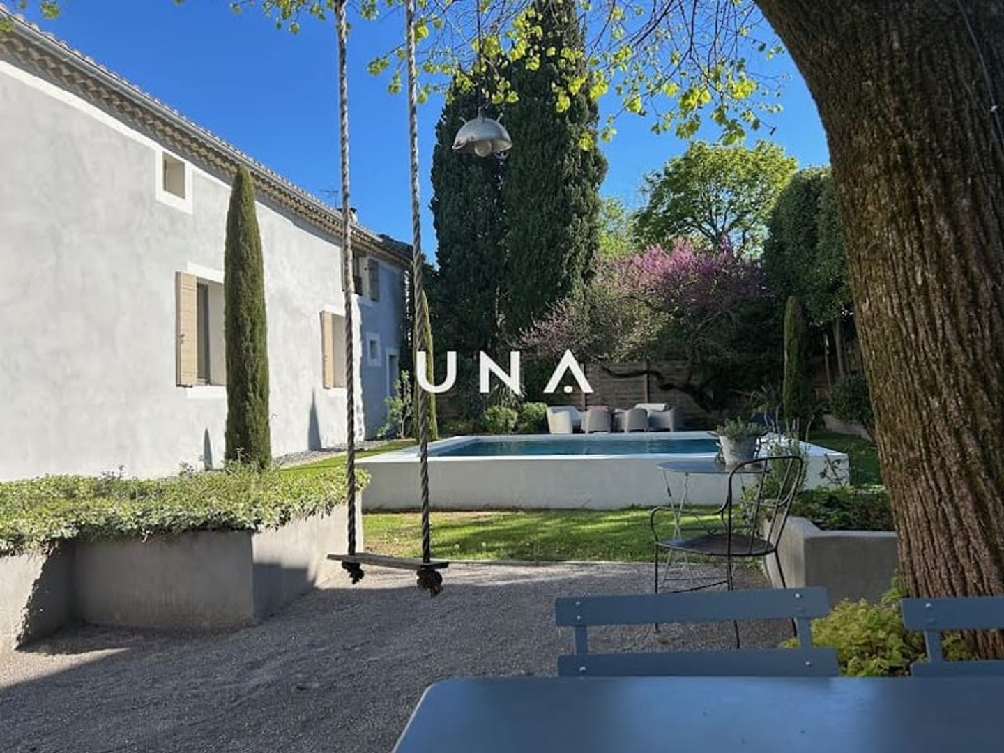 Propriété 11 pièces 330 m²