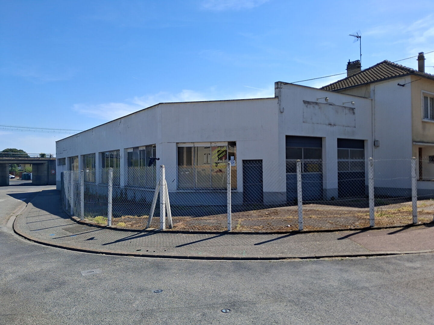 Entrepôt/local industriel 340 m²