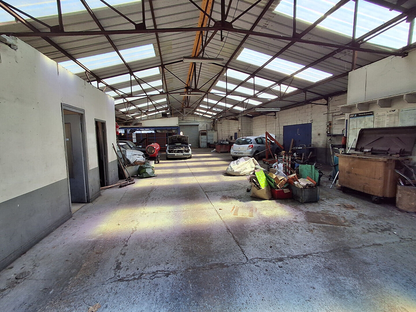 Locaux à vendre - 340m2 - Nogent-Le-Rotrou (28400)