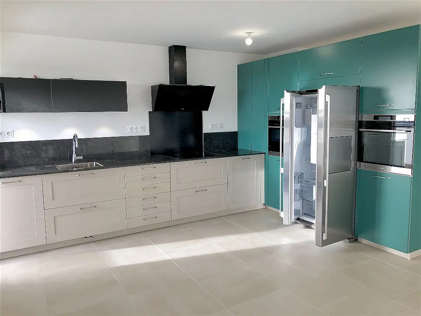 Appartement à vendre - 4 pièces - 107m2 - La Rochelle (17000)