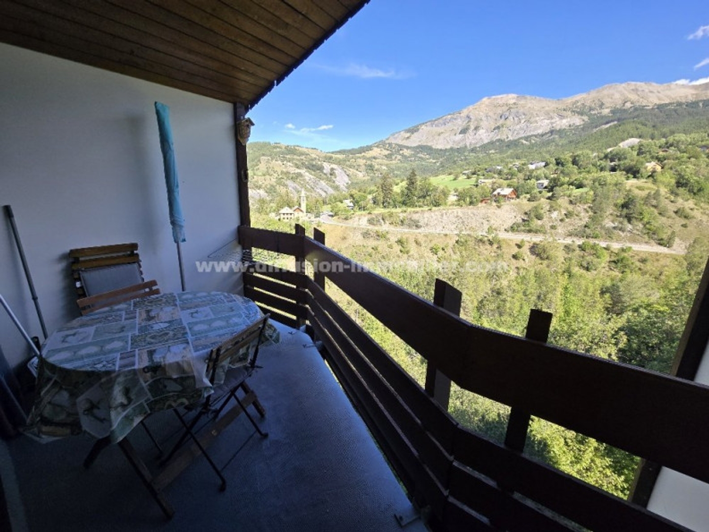 Appartement à vendre - 1 pièce - 24m2 - Enchastrayes (04400)