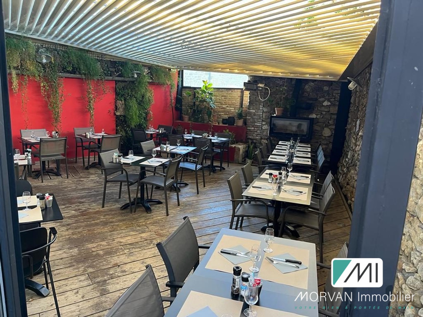 Commerce 273 m²