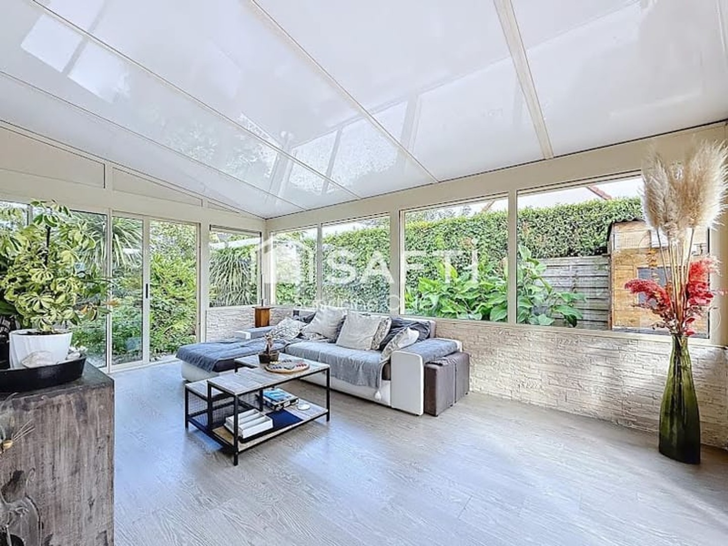 Maison 8 pièces 181 m²