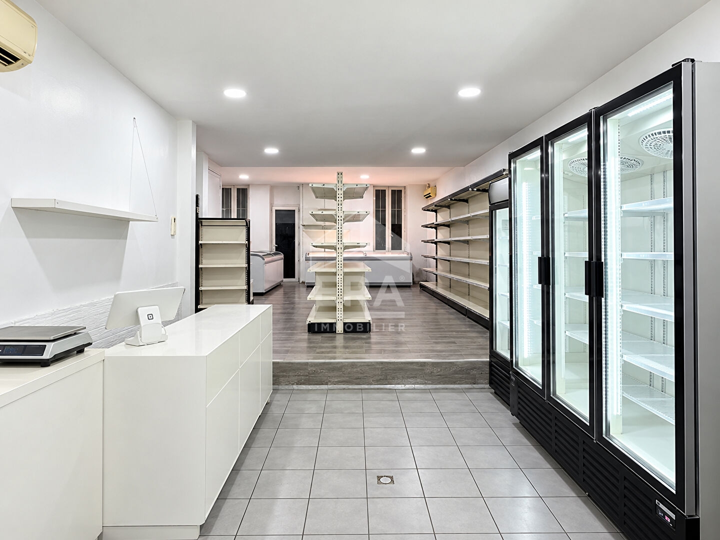 Fonds de commerce 2 pièces 92 m²