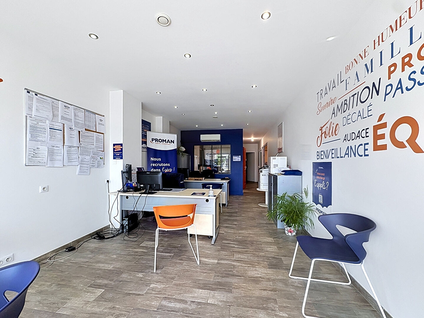 Local commercial 120 m²