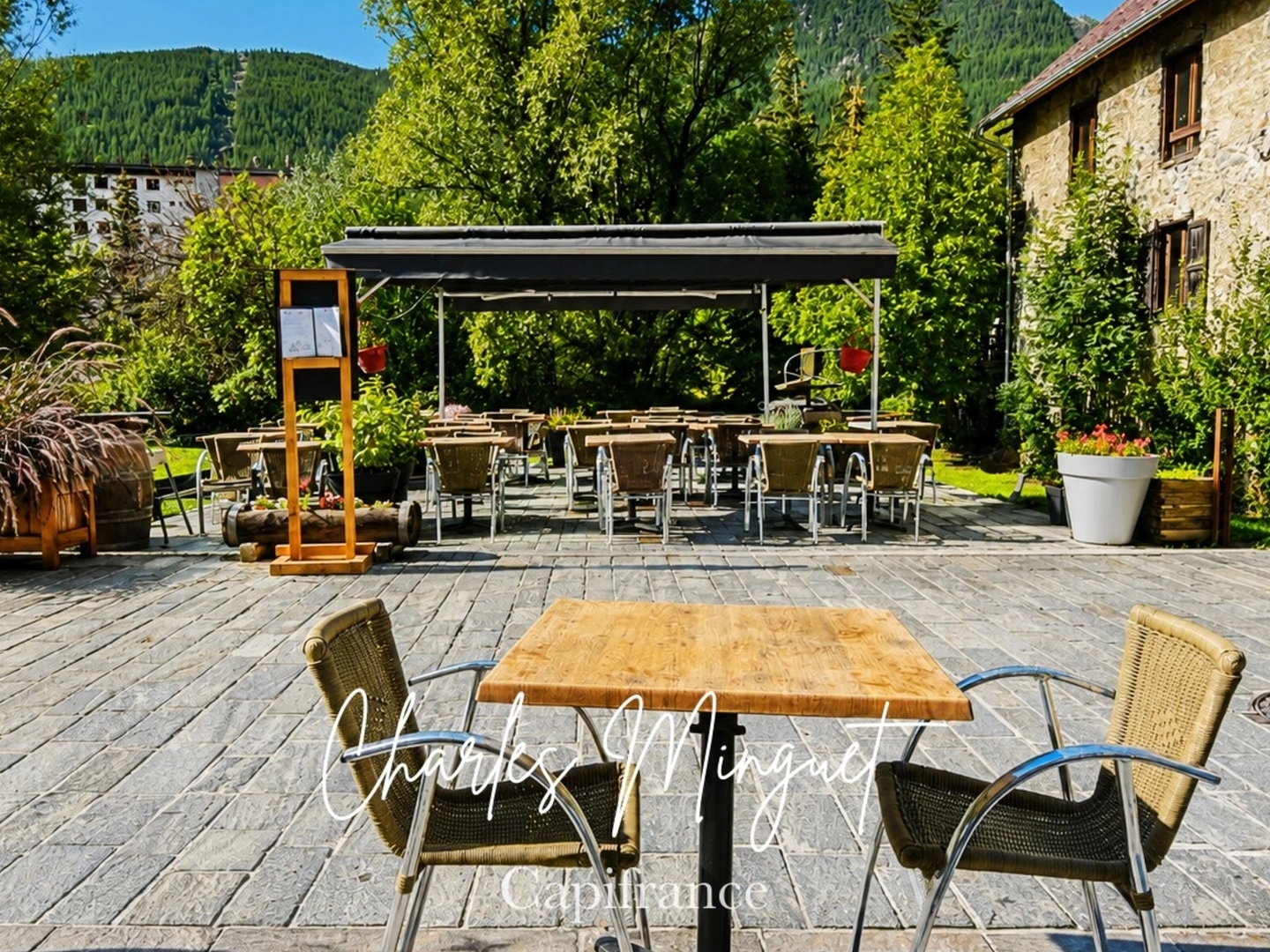 Magasin à vendre - La Salle-Les-Alpes (05240)