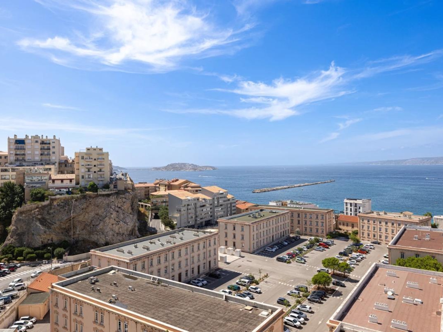 Vends t3 - 58 m² - Marseille 7Ème 13007