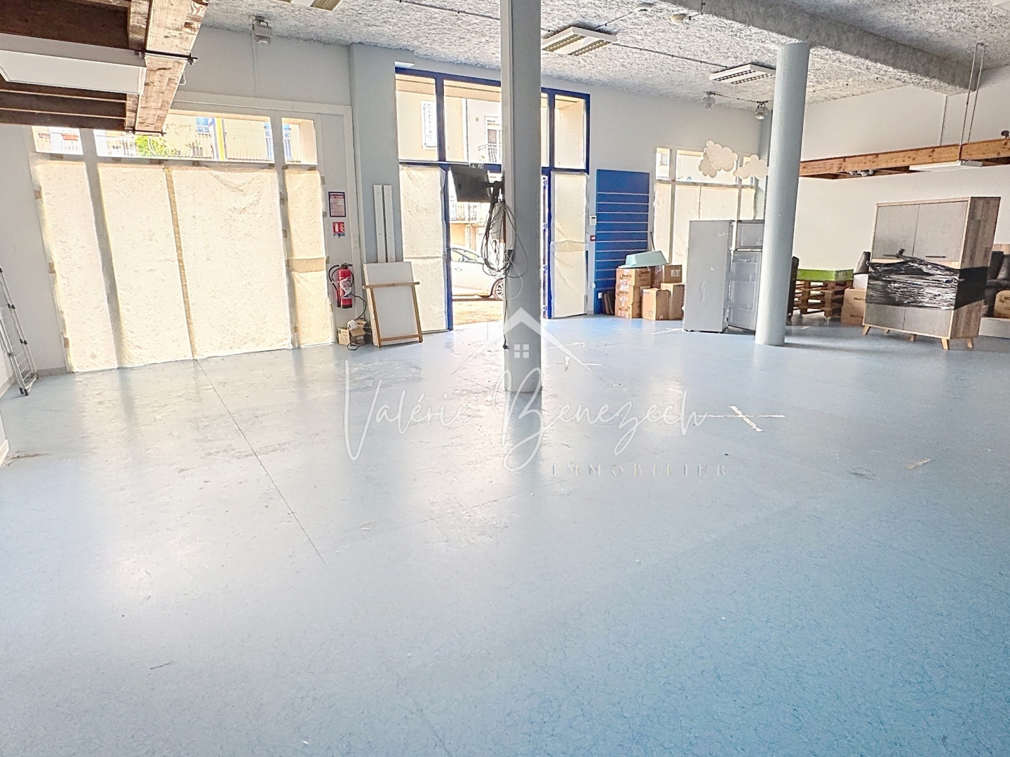 Locaux à vendre - 200m2 - Saint-Affrique (12400)