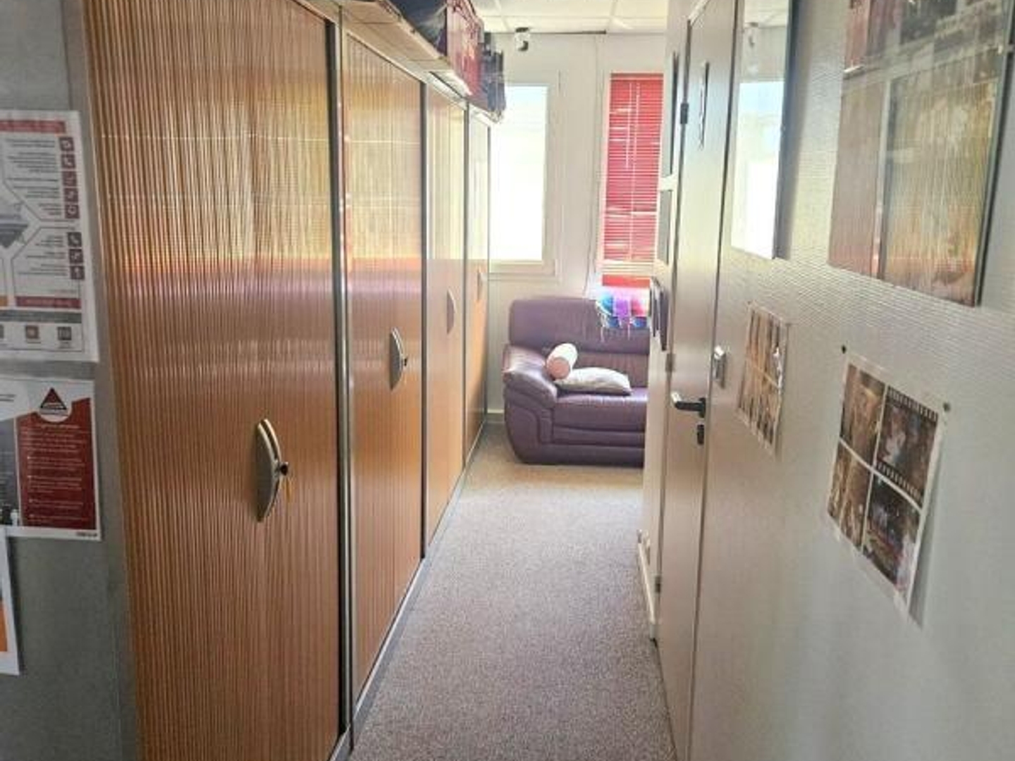 A VENDRE - Bureaux proximité RER A