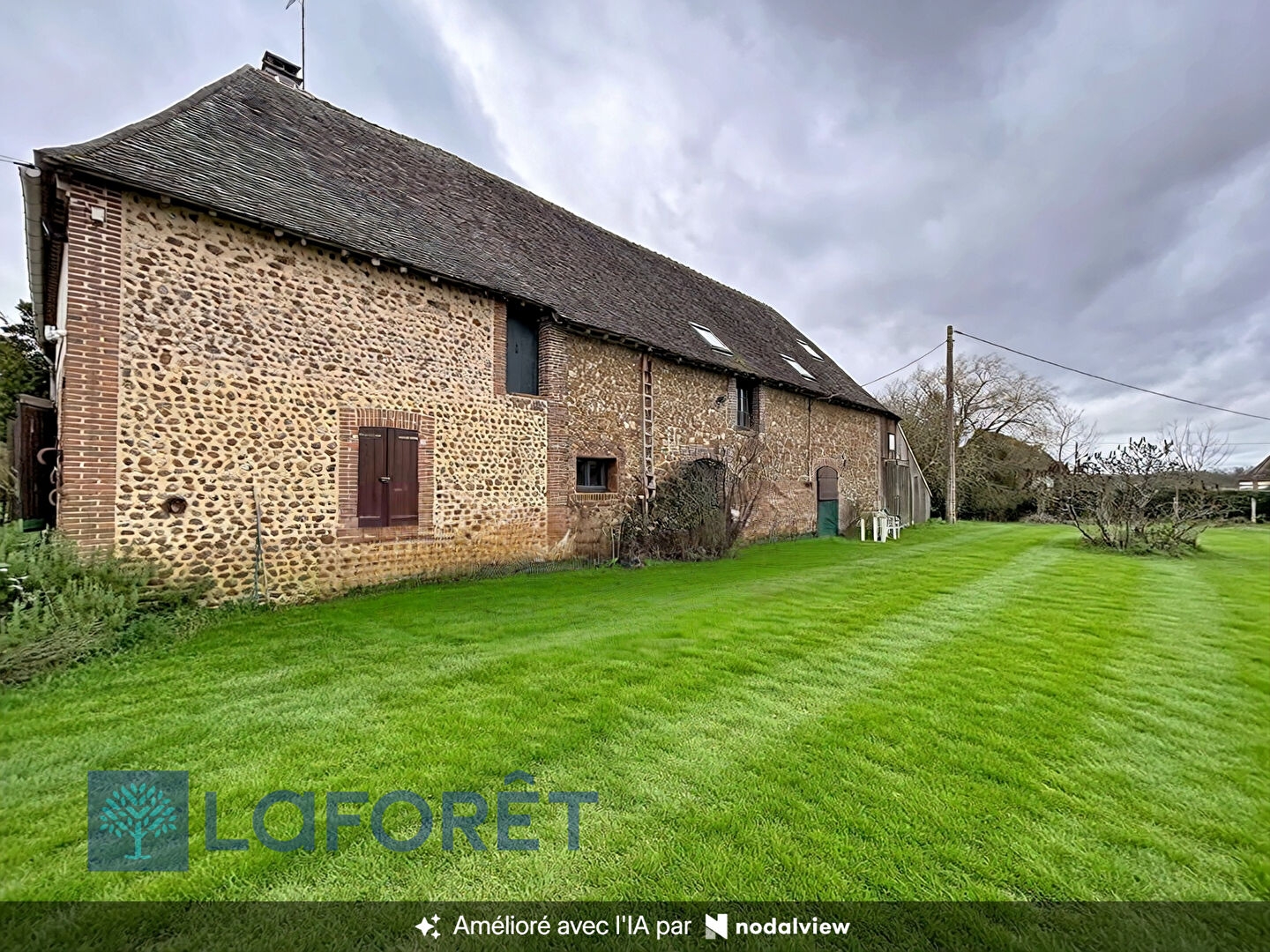 Maison à vendre - 5 pièces - 149m2 - Armentières-Sur-Avre (27820)