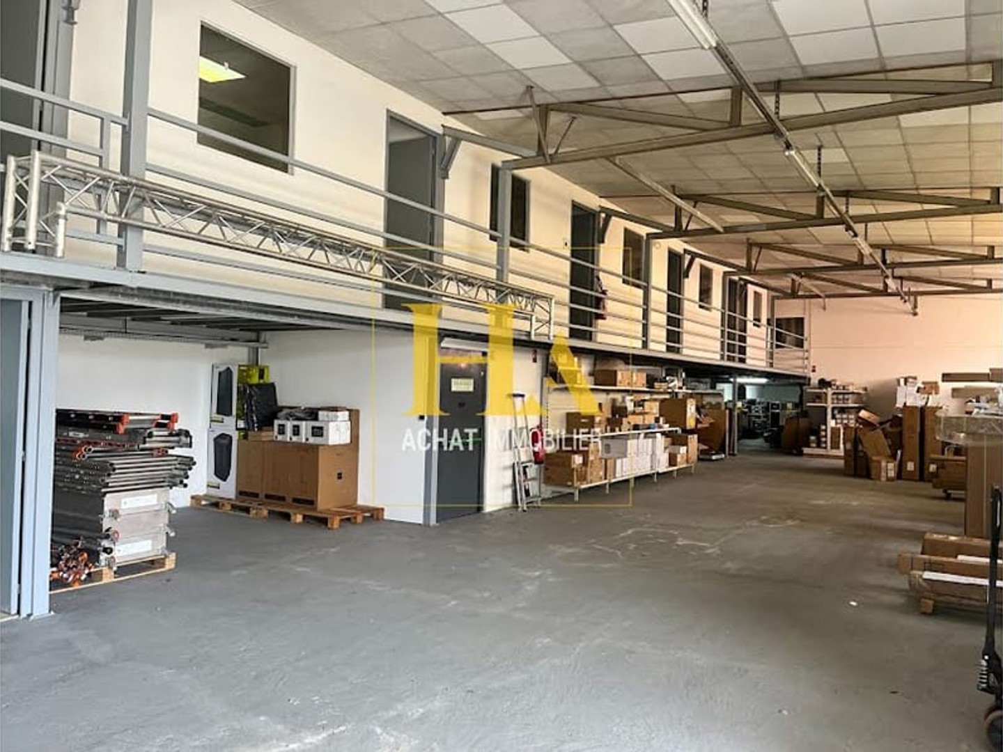 Maison 7 pièces 790 m²
