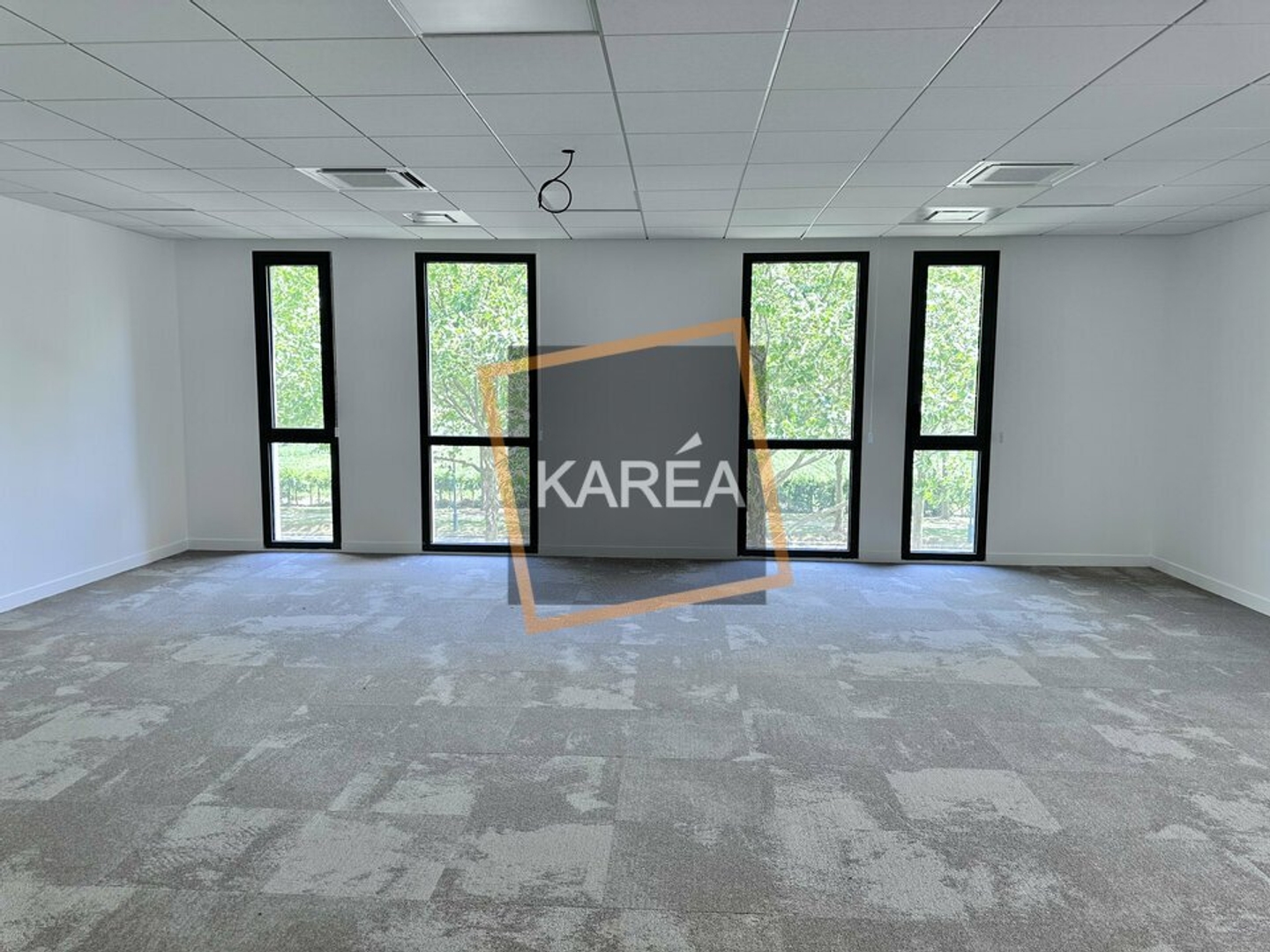 Locaux à vendre - 30m2 - Serris (77700)