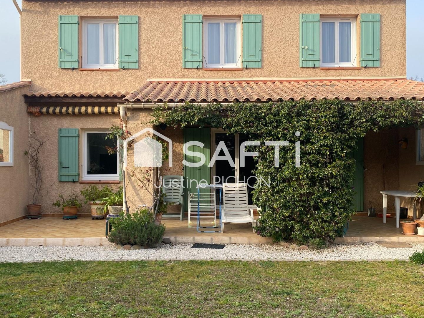 Maison 5 chambres + Grand garage - Beau Jardin