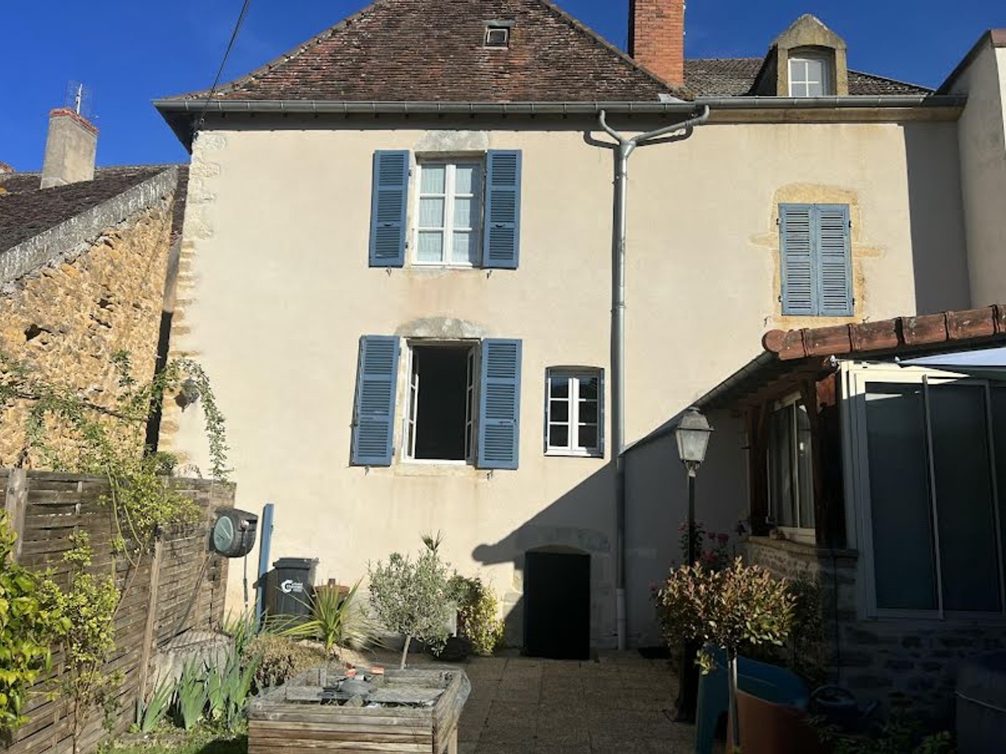 Maison 9 pièces 242 m²