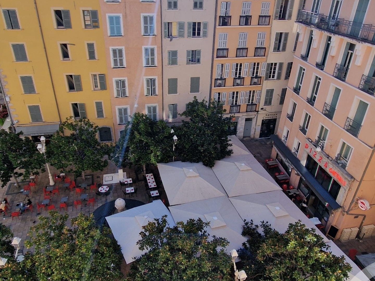 Studio 1 pièce 27 m²