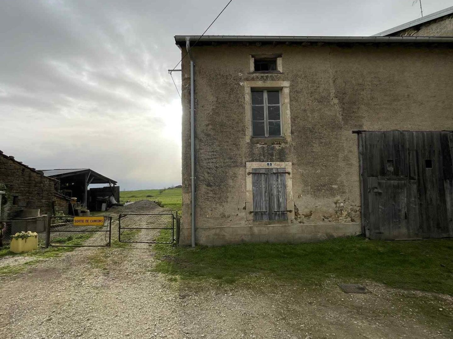 Maison à vendre - 2 pièces - 185m2 - Betaucourt (70500)