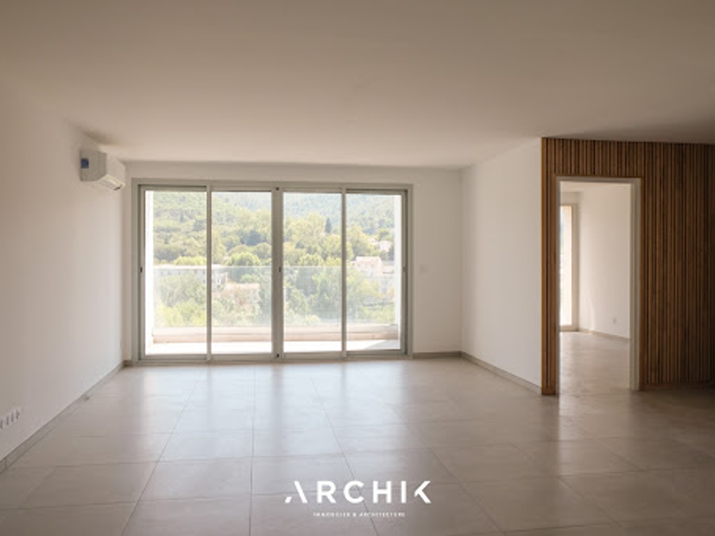Appartement à vendre - 4 pièces - 110m2 - Marseille 11e (13011)
