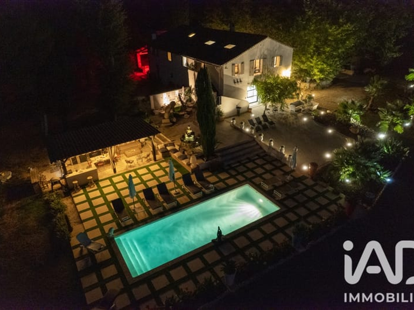 Maison à vendre - 9 pièces - 320m2 - Les Arcs (83460)