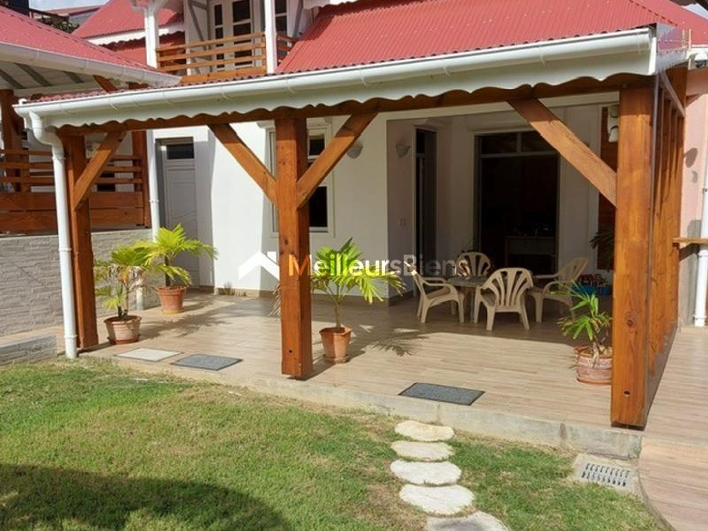 Maison à vendre - 10 pièces - 294m2 - Terre-De-Haut (97137)