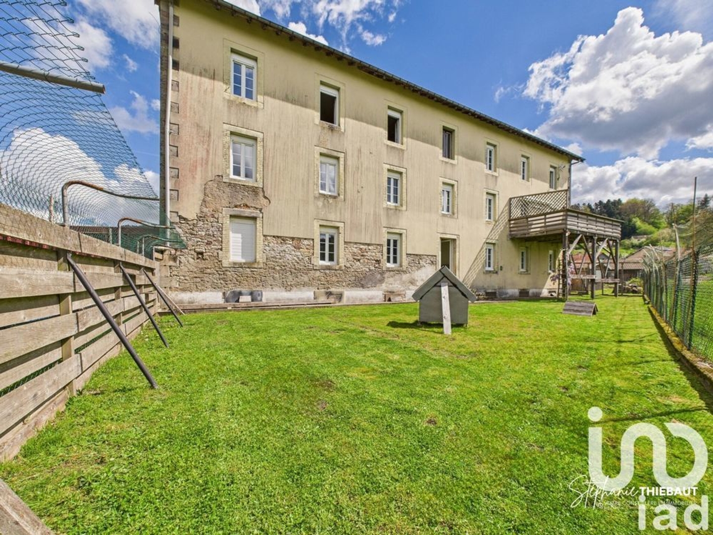 Immeuble à vendre - 774m2 - Faymont (70200)