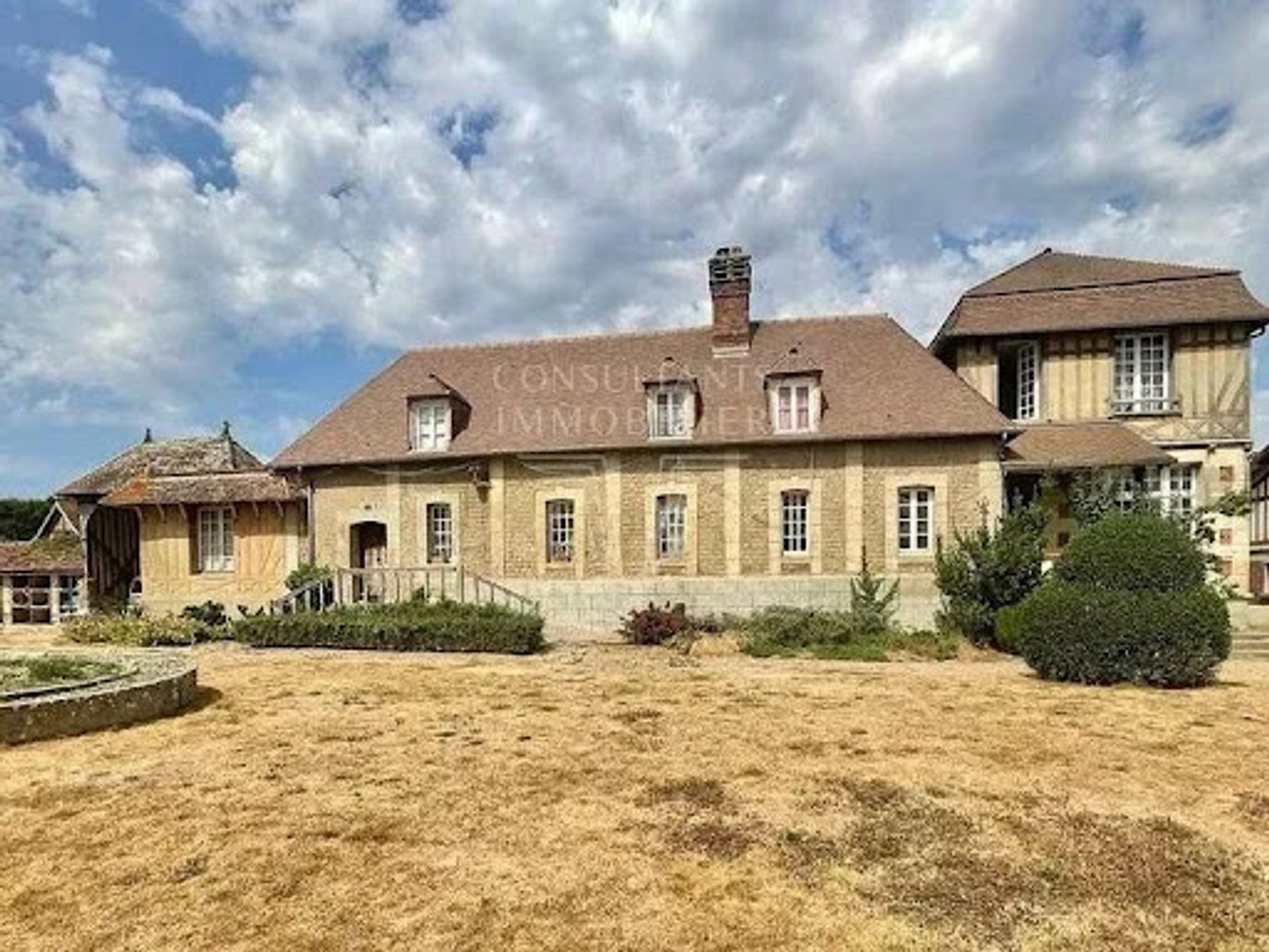 Maison à vendre - 17 pièces - 722m2 - Lisieux (14100)