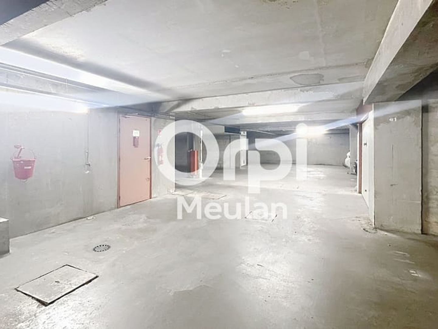 Parking 12 m²