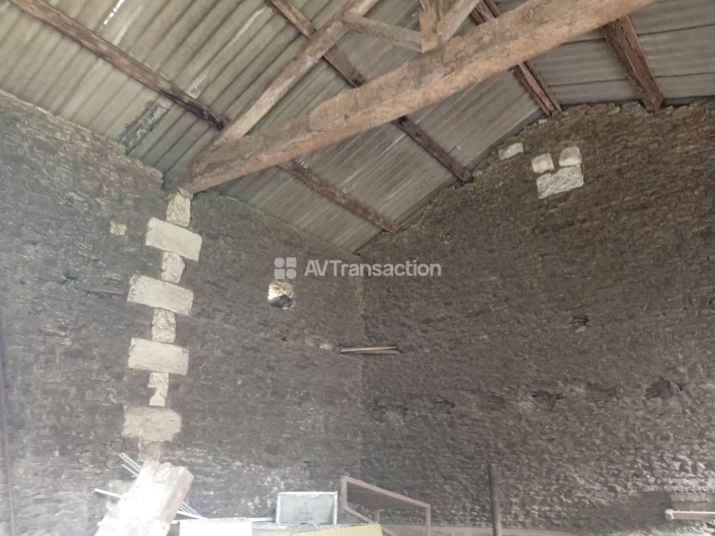 Terrain à vendre - 1 pièce - 140m2 - Lencloitre (86140)