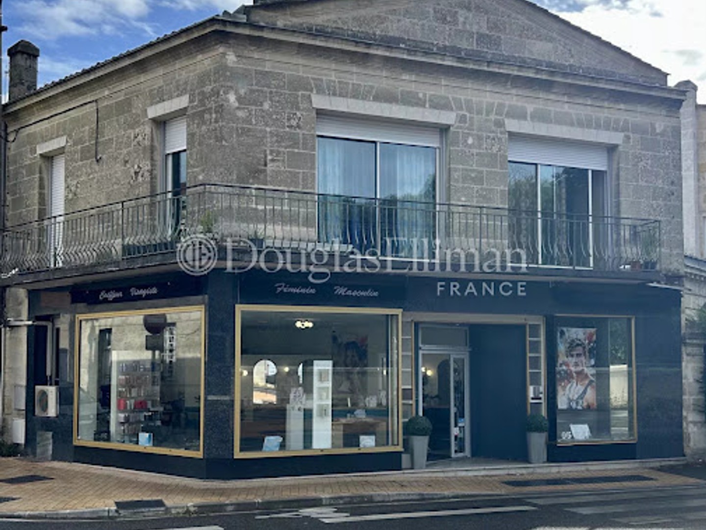 Propriété 7 pièces 219 m²