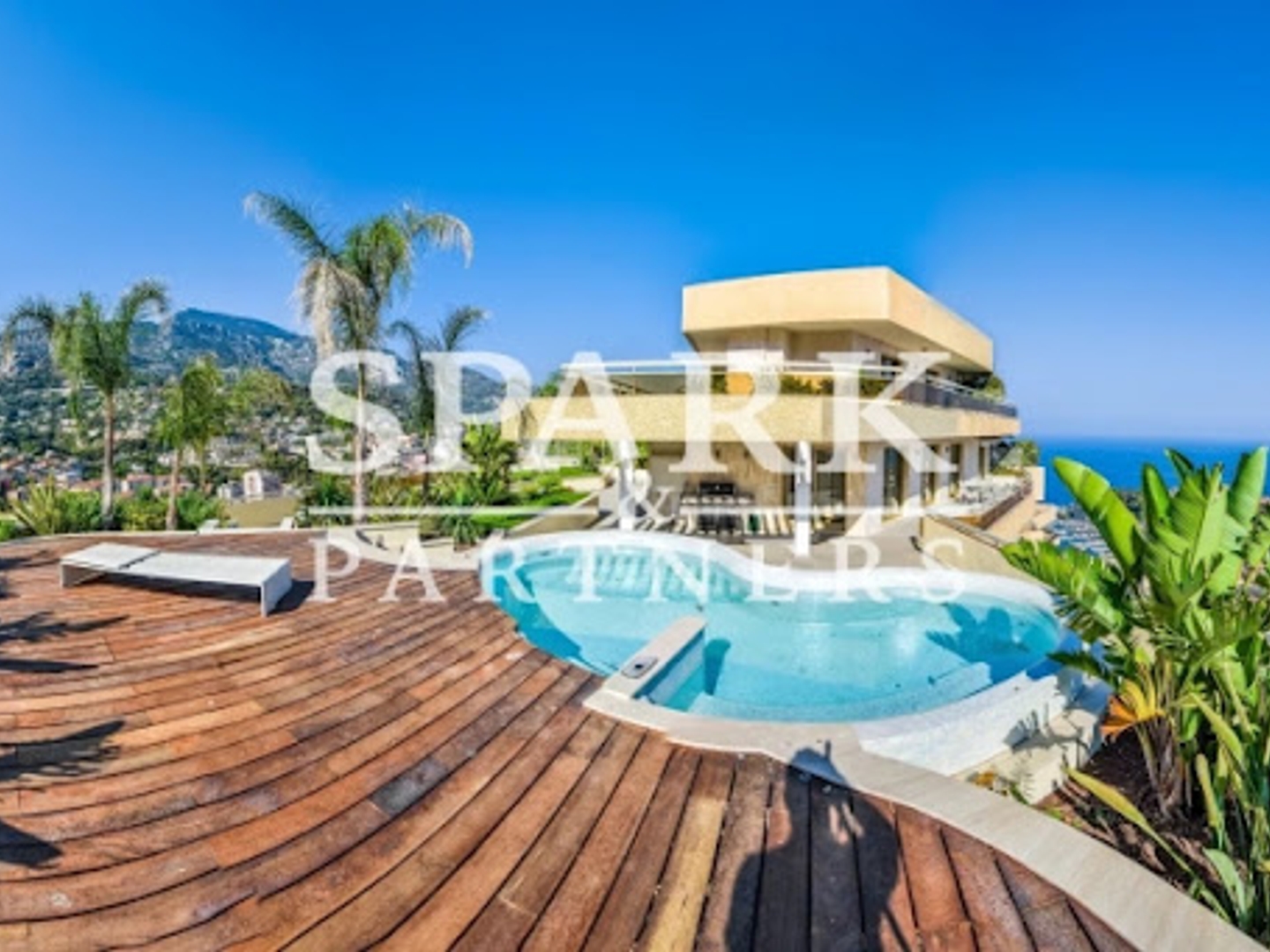 Appartement à vendre - 5 pièces - Monaco (98000)