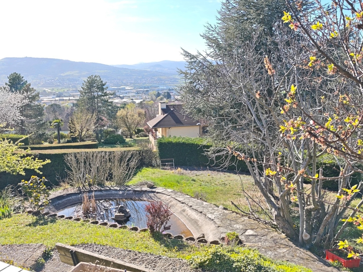 Maison à vendre - 6 pièces - 165m2 - Cournon-D'auvergne (63800)