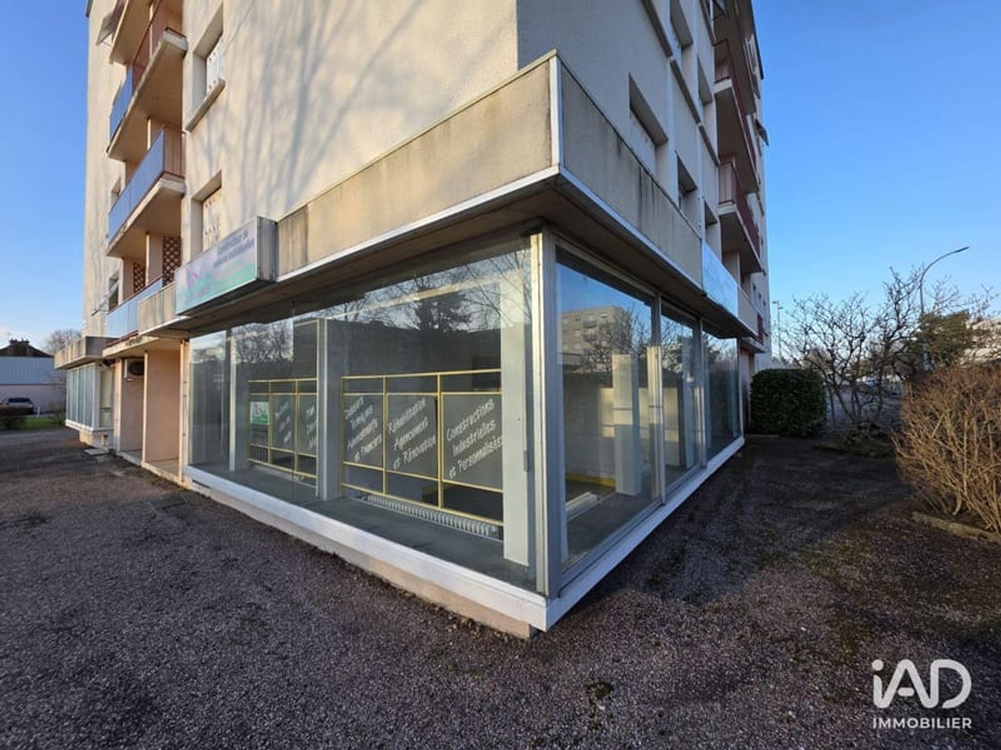 Immeuble commercial 1 pièce 70 m²