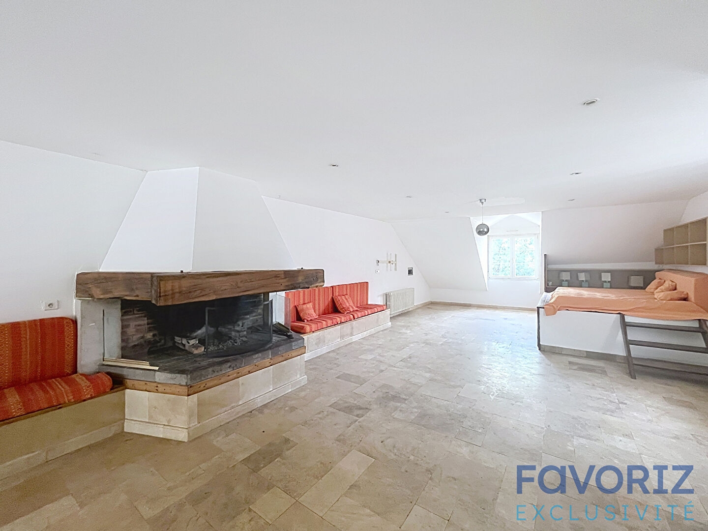 Maison à vendre - 5 pièces - 189m2 - Chalindrey (52600)