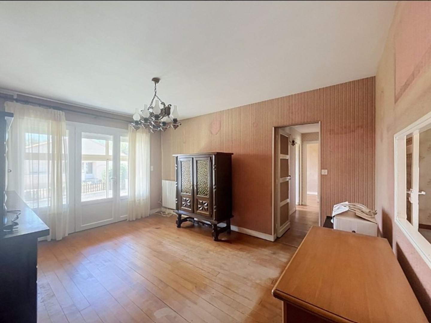 Maison à vendre - 4 pièces - 65m2 - La Roche-Chalais (24490)
