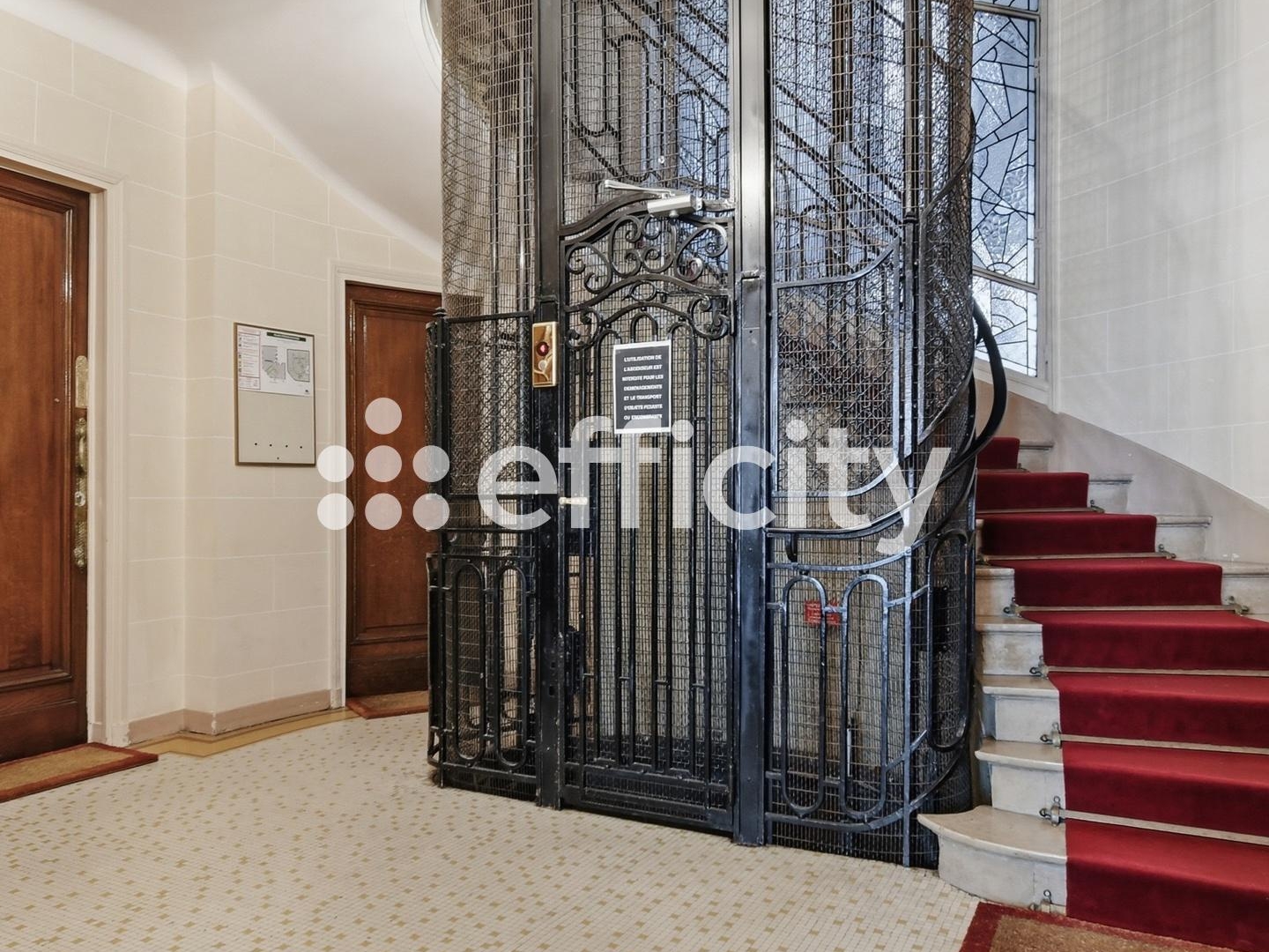 Appartement à vendre - 6 pièces - 145m2 - Paris 17e (75017)