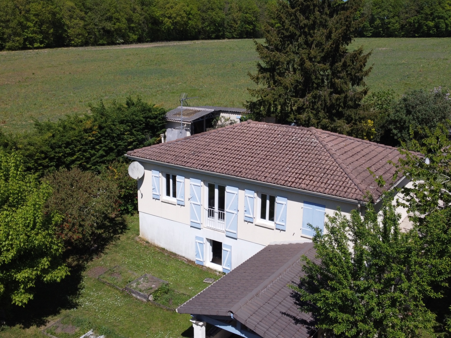 Maison à vendre - 4 pièces - 95m2 - Claix (16440)