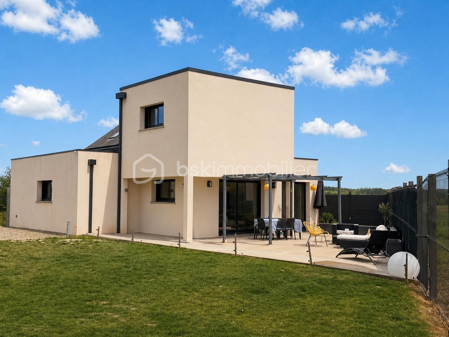 Maison 7 pièces 150 m²