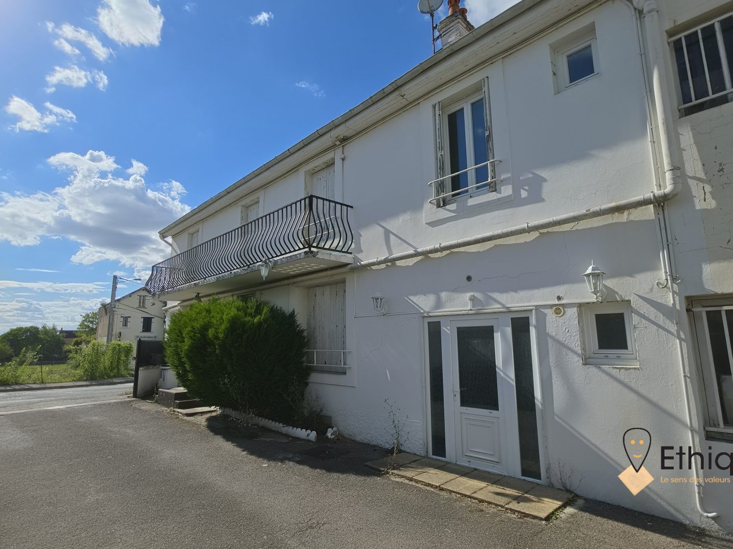 Immeuble à vendre - 1478m2 - Chaumont (52000)