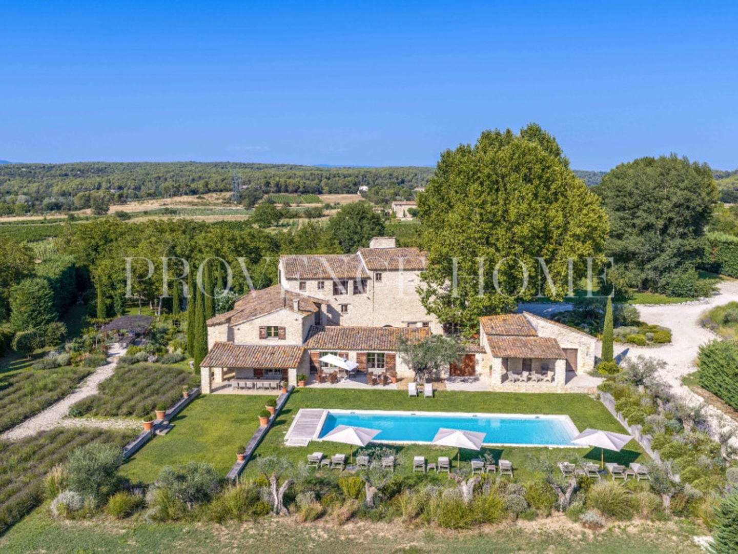 Propriété 12 pièces 752 m²