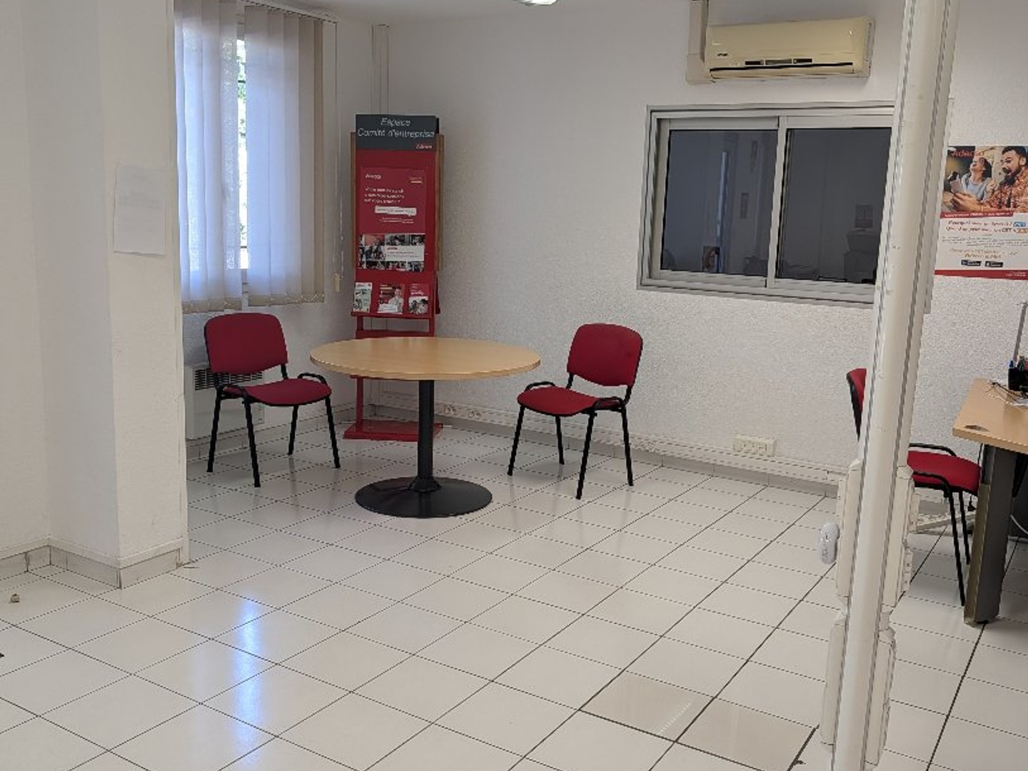 Locaux à vendre - 136m2 - Béziers (34500)