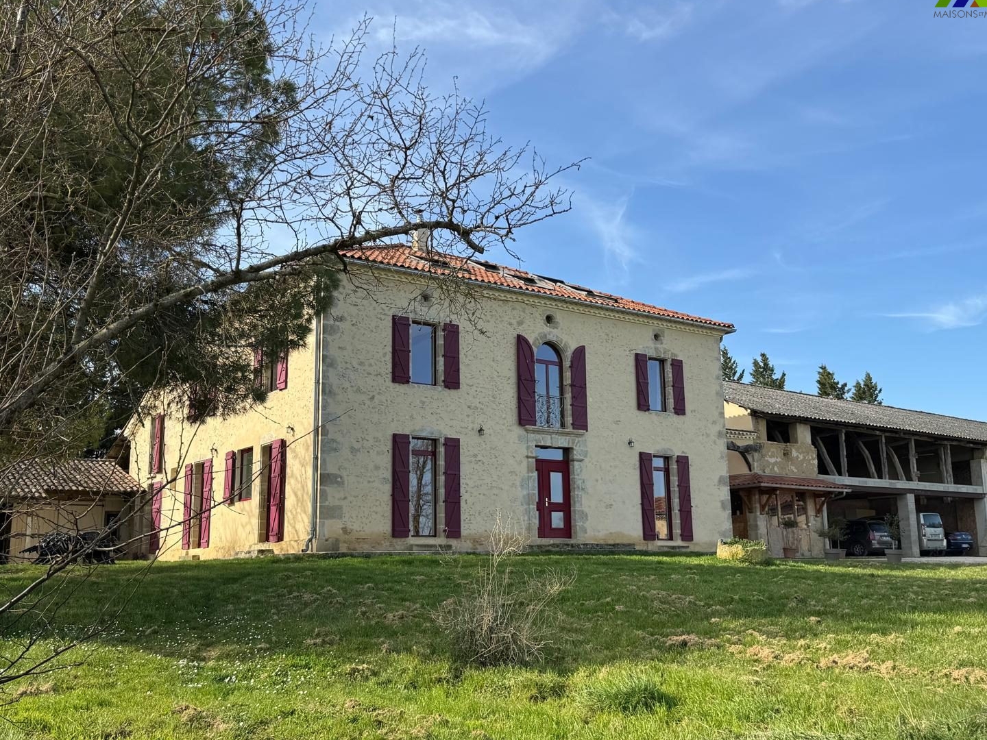 Maison 14 pièces 397 m²