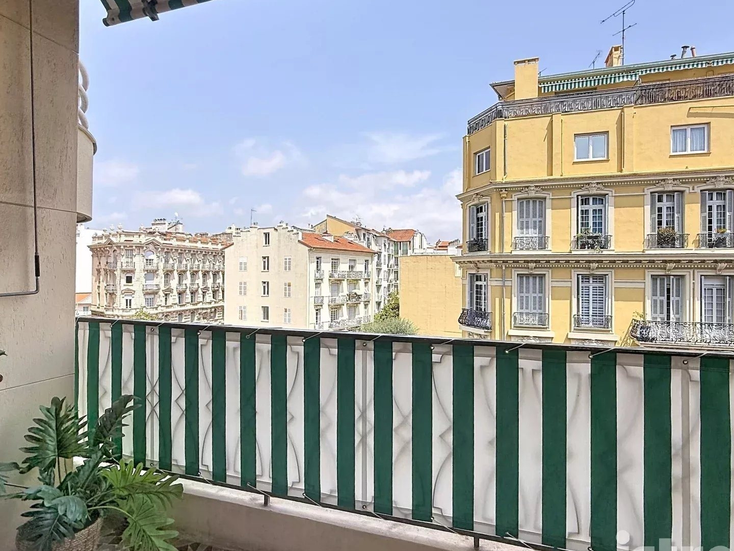 Appartement à vendre - 3 pièces - 64m2 - Nice (06000)