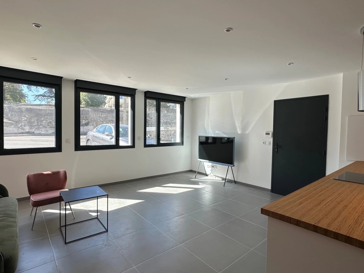 Magasin à vendre - 4 pièces - 90m2 - Marseille 12e (13012)