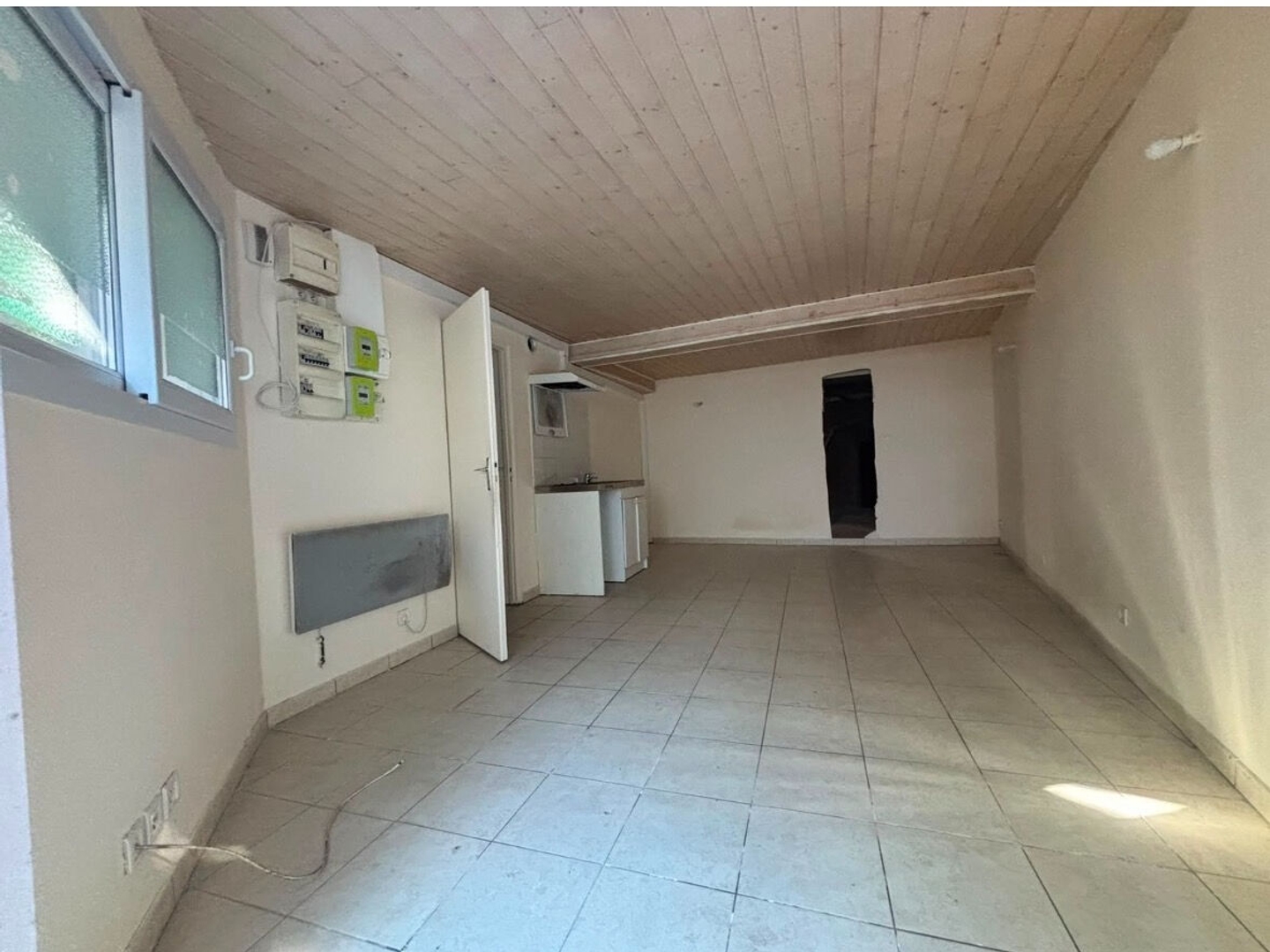 LA ROCHE SUR YON LOCAL A VENDRE