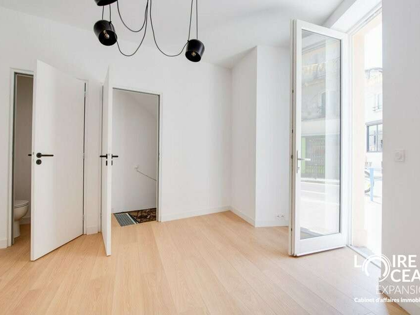 LOCAL OU BUREAU A VENDRE