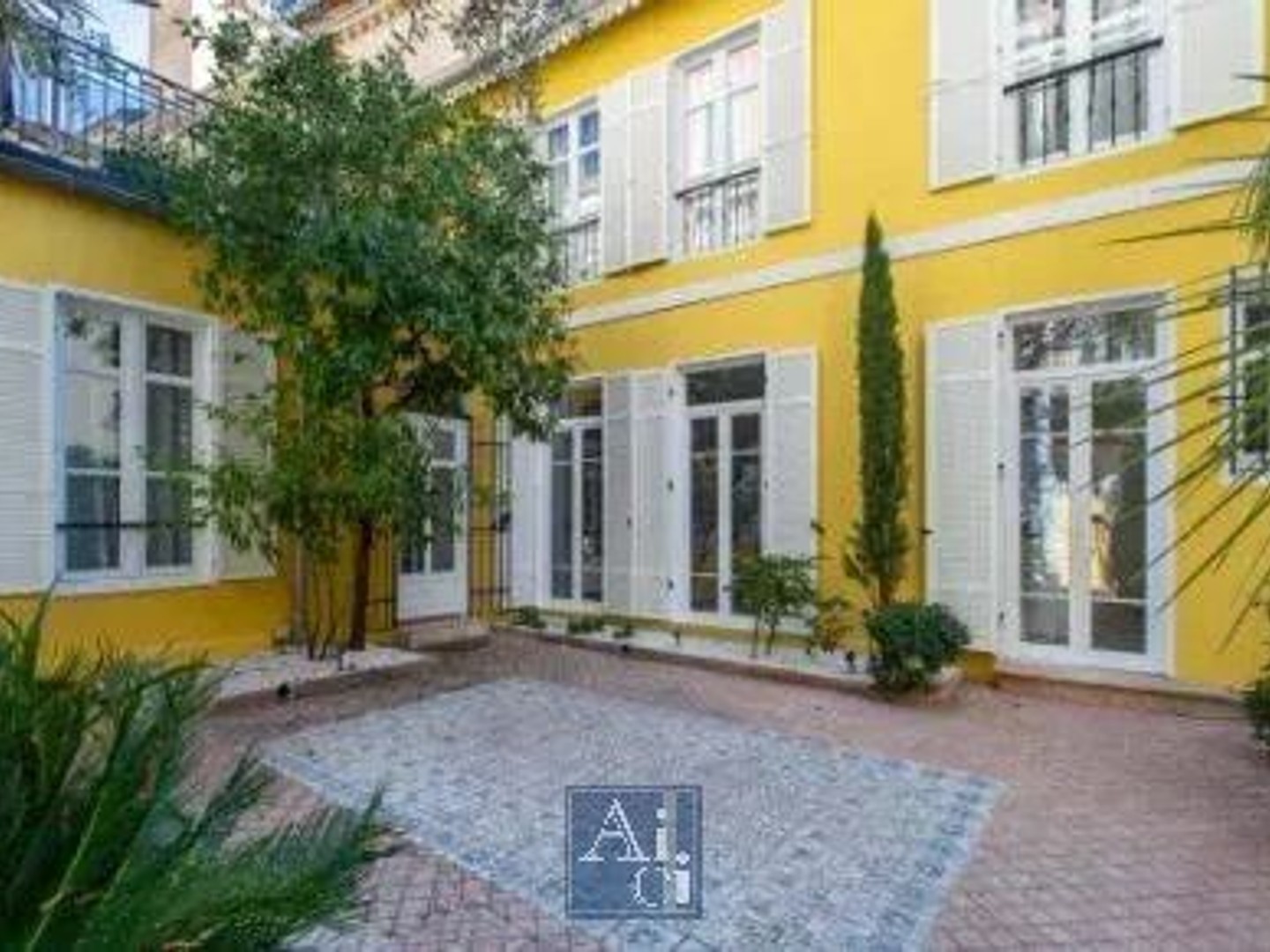 Cannes Villa avec patio au coeur de Cannes