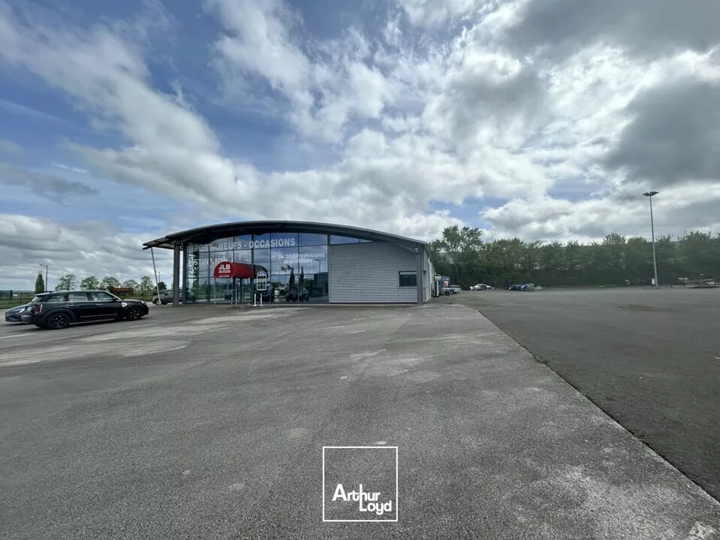 Sud Chalon sur Saône - Local commercial 900 m² sur 6 500 m² de terrain à vendre