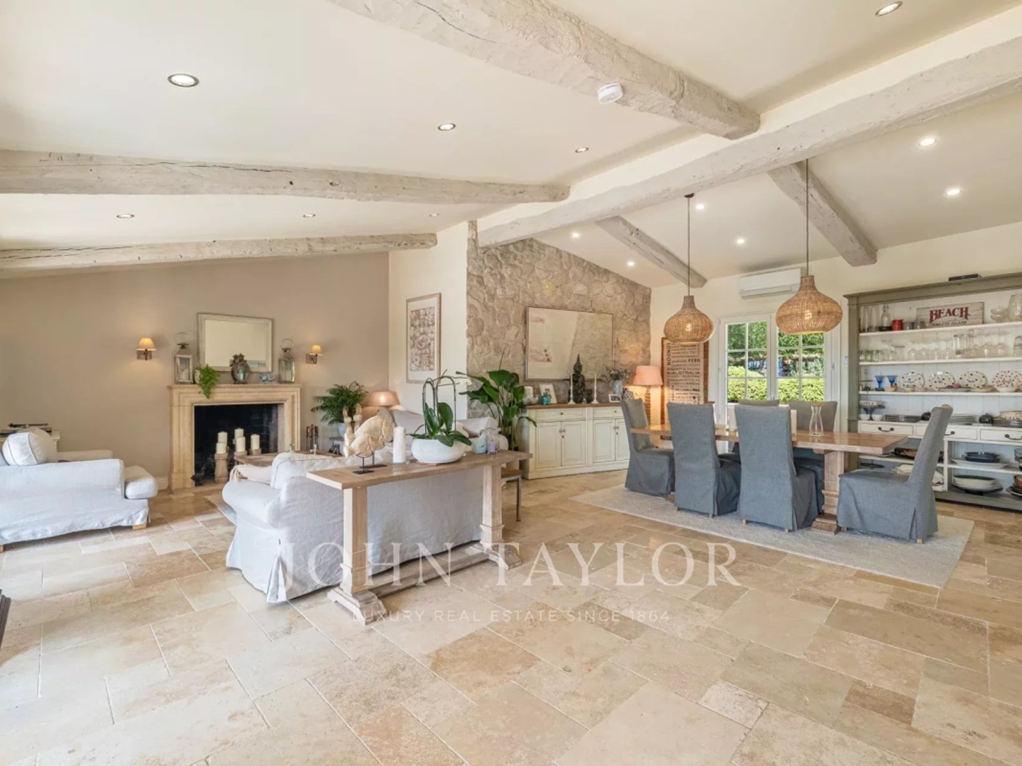 Maison à vendre - 7 pièces - 427m2 - Roquefort-Les-Pins (06330)