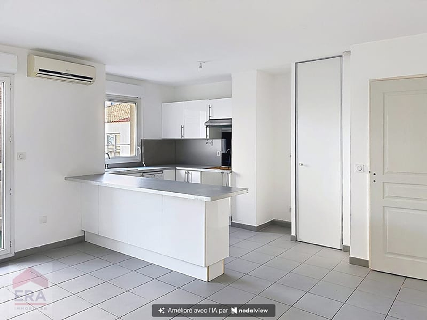 A VENDRE MARSEILLE 13013 SAINT GABRIEL APPARTEMENT T2 AVEC ASCENCEUR ET TERRASSE